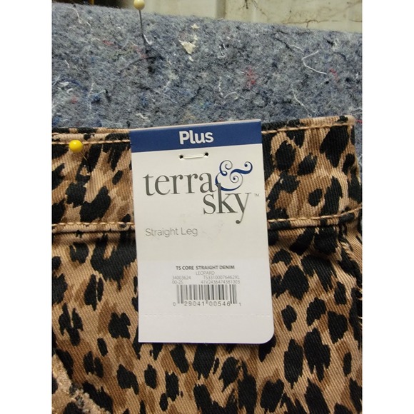 Terra‎ & Sky Core Straight Leg Demin Leopard Size 18W High Rise - Picture 3 of 10